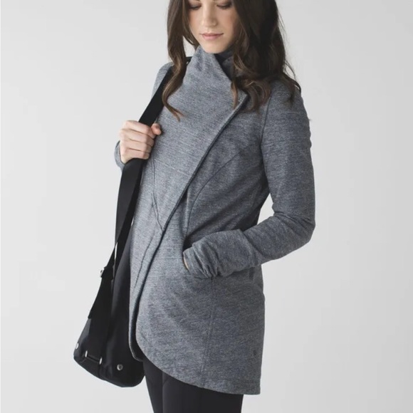Lululemon that’s a wrap jacket / sweatshirt / cardigan - Picture 11 of 11